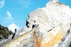 Di tích danh thắng Hòn Phụ Tử ảnh 3