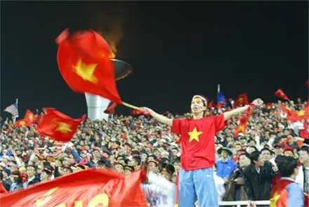 Hàng vạn người hâm mộ sẽ có mặt trên sân vận động Quốc gia Mỹ Đình vào chiều nay để cổ vũ cho đội tuyển nhà. Ảnh: Nguyễn Hùng