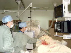 Đặt stent bằng phương pháp can thiệp nội mạch