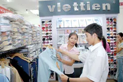 Việt Tiến và cuộc chiến chống hàng giả