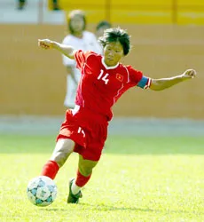 Đội tuyển nữ Việt Nam lên đường tập huấn tại Trung Quốc ảnh 1