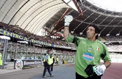 Tuttosport tiết lộ: Buffon sẽ đoạt quả bóng vàng 2006 ! ảnh 1