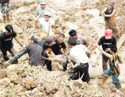 Châu Á ngập trong rác thải