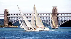 Đọ sức với thiên nhiên và biển cả