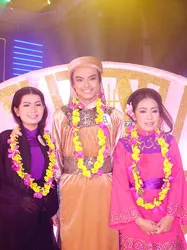 Ai sẽ đăng quang?