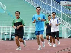 Bên lề... ảnh 1