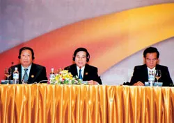 Gương mặt Việt Nam đang ngày càng rạng rỡ hơn