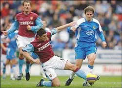 Wigan – Aston Villa 0-0: Cột dọc cứu thua cho cả đôi bên ảnh 1