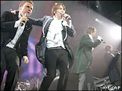 Take That trình diễn tại Abbey Road