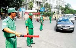 “Áo xanh” ra quân cùng APEC