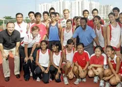 Vua bóng đá Pele đến Singapore vận động quảng cáo ảnh 1