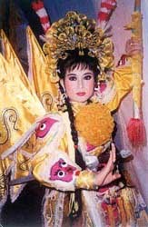 Actress Thanh Trang of the HCMC Hat Boi Art Theater