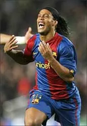 Dunga muốn Ronaldinho chơi hay hơn nữa ảnh 1