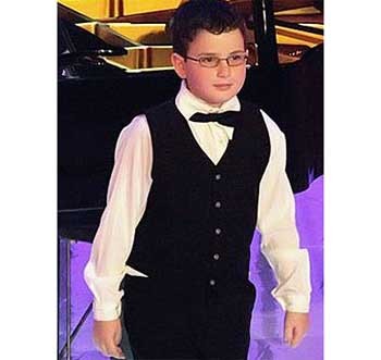 Piano prodigy Tom Zalmanov