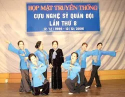 Họp mặt cựu nghệ sĩ văn công quân đội