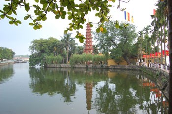 A Slice of Hallowed Earth, and the Defacing of a Comely Lass ảnh 1