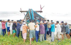 Tập trung mọi nguồn lực phòng chống bão số 10