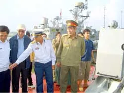 Không chủ quan, lơ là với bão số 10