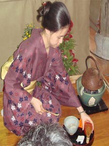 Standing on ceremony in a mindful way ảnh 2