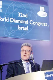 Bộ phim “Kim cương máu” gây náo loạn thị trường kim cương thế giới!