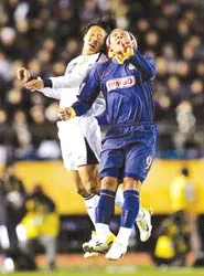 Jeonbuk Motor (Hàn Quốc) – Auckland City (New Zealand) (Sân Tokyo): Vì danh dự ảnh 1