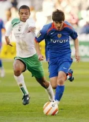 Los Che "hạ cánh"? ảnh 1