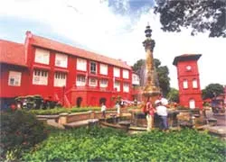 Đầu năm đi tour khuyến mãi