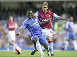 Essien không lo lắng về sự sa sút của Chelsea ảnh 1