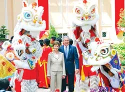 Độc đáo múa lân