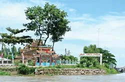 Du ngoạn trên kinh đào  dài nhất Việt Nam ảnh 3