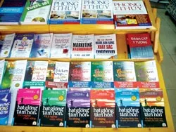 Tác quyền: Từ nhà... ra ngõ