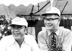 Bài 6: Rút lui khi ở đỉnh cao quyền lực