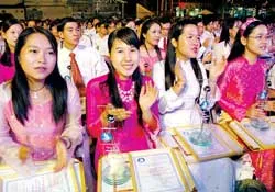 Tuyên dương 59 “Sinh viên 3 tốt” cấp thành phố