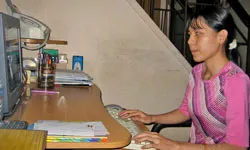 Mở cửa cuộc đời từ bóng tối