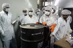 Gián điệp hạt nhân sa lưới