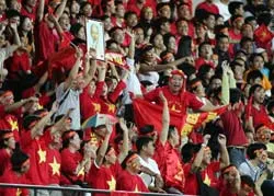 Người Việt yêu bóng đá ảnh 2