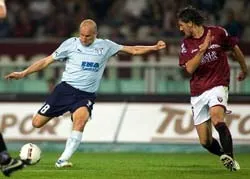 Lợi thế sân nhà ảnh 1