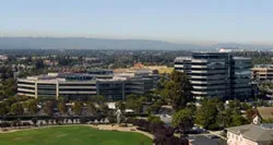 Người nhập cư chiếm 1/4 lực lượng công nghệ cao