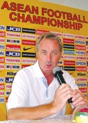 “Không phải trận nào cũng có thể chơi 100%” ảnh 1