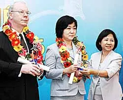 50 doanh nghiệp đăng quang thương hiệu Việt 2006