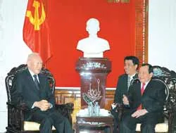 Thanh niên Việt Nam hãy học hỏi và làm việc hăng say hơn