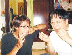 Người đưa đàn môi trở về