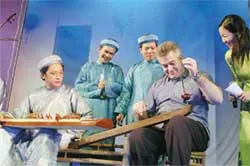 Đâu chỉ thiếu sàn diễn!
