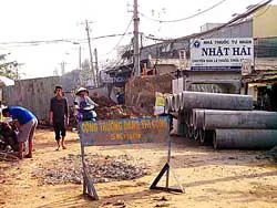 Thi công chậm, đường sá nhếch nhác