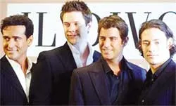 Nhóm Il Divo lưu diễn châu Á