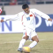 Cú sút hỏng 11m của Thanh Bình trong trận Bán kết 1 AFF Cup 2007 - Việt Nam thua Thái Lan 2-0