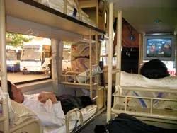 Đưa vào sử dụng tuyến xe khách giường nằm đầu tiên