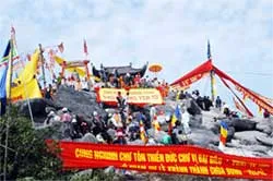 Ngôi chùa bằng đồng lớn nhất Việt Nam ảnh 2