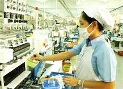 Coat Phong Phú đoạt giải “Saigon Time Top 40 năm 2006”