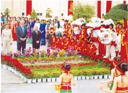 Múa lân phục vụ khách VIP